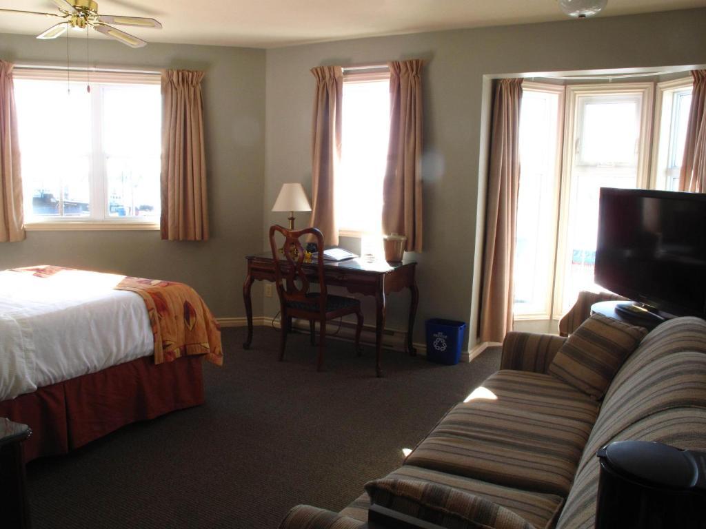 Brigantine Inn Lunenburg Exterior foto